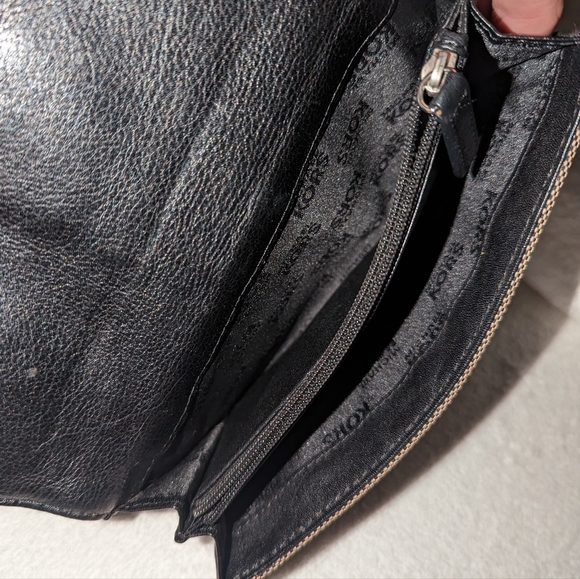 Michael Kors Black carryall beige signature wallet - Picture 7 of 9